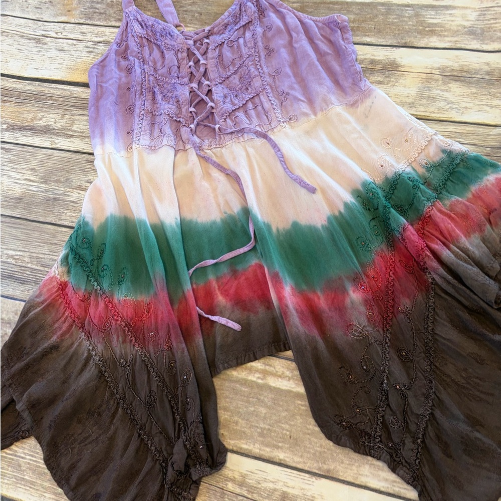Women 1X Tie Dye Fairy Handkerchief Hem Top‎ Boho Embroidered Lace Up Festival